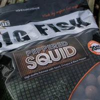 Dynamite Baits Peppered Squid Boilies 15mm